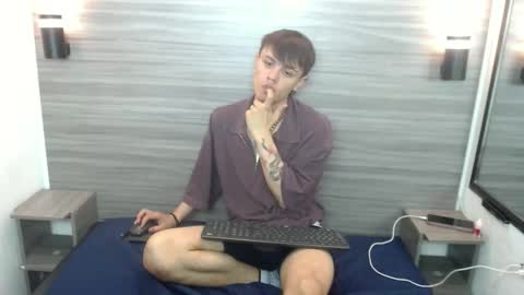 Jerom xx online show from September 2025 08:02:02 PM