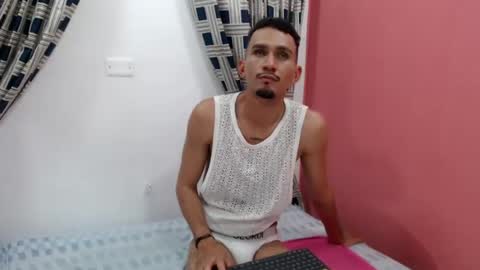 Snapshot of jerrywalker22 chatting on July 2026 07:55:01 AM JERRY online show from July 2026 07:55:01 AM