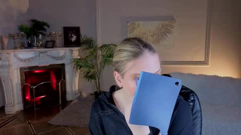 jes_solar online show from November 2025 10:07:02 PM