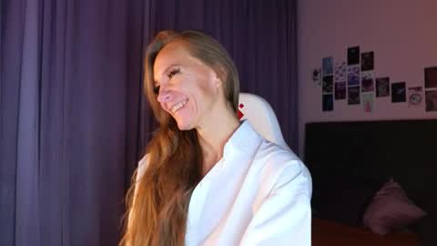 jesica_moon_peachy online show from September 2025 01:40:01 AM