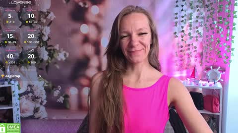 jesica_moon_peachyy online show from April 2026 04:28:01 AM