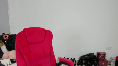 Snapshot of jesicacoper chatting on December 2024 01:50:02 AM MistressJesicaCoper online show from December 2024 01:50:02 AM