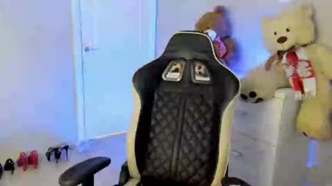 Snapshot of jess1ca_rabb1t chatting on January 2025 01:44:02 PM jess1ca_rabb1t online show from January 2025 01:44:02 PM