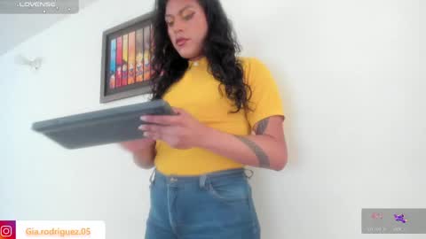 jess_hoffman online show from April 2026 05:48:02 PM