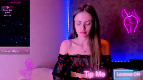 Jess online show from December 2025 12:32:01 PM