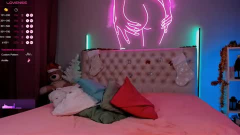 Snapshot of jess_lui chatting on January 2025 09:57:02 AM Jess online show from January 2025 09:57:02 AM