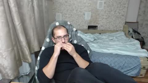 Jess online show from October 2025 10:05:01 PM