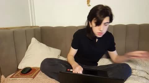 Jesee Estrella online show from October 2025 05:32:01 PM