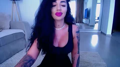 Jess online show from May 2026 10:42:02 AM