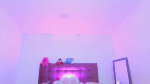 Jess online show from November 2025 02:01:02 AM