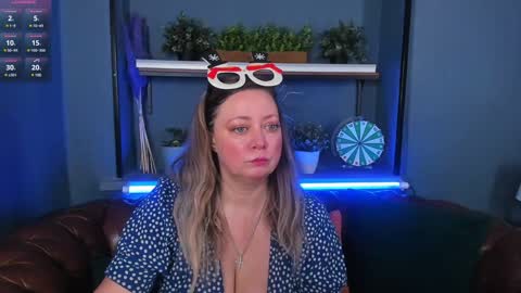 Jessica online show from December 2024 11:53:01 AM