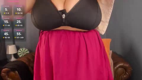 Jessica online show from November 2025 01:11:01 PM