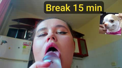 Natalia online show from December 2025 07:06:01 AM