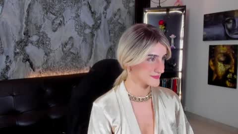 Jessica  online show from April 2026 07:58:01 PM