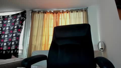 Snapshot of jessica_rabbit777_ chatting on February 2025 09:48:02 PM jessica_rabbit777_ online show from February 2025 09:48:02 PM