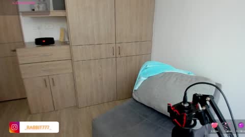 jessica_rabbit777_ online show from April 2026 08:44:02 PM