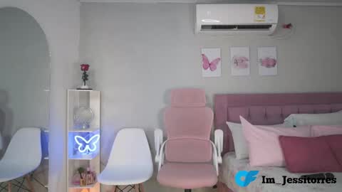 Snapshot of jessica_tom_ chatting on May 2026 01:07:02 PM Jessica online show from May 2026 01:07:02 PM