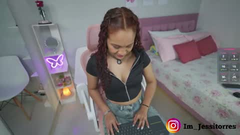 Snapshot of jessica_tom_ chatting on June 2026 05:39:02 PM Jessica online show from June 2026 05:39:02 PM