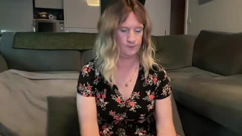 Jessica Dee online show from July 2026 09:02:01 PM