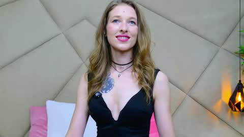 Snapshot of jessicagibson chatting on April 2026 07:38:02 PM Jessica online show from April 2026 07:38:02 PM