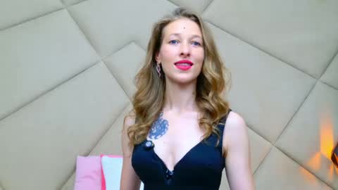 Snapshot of jessicagibson chatting on May 2026 09:09:02 PM Jessica online show from May 2026 09:09:02 PM