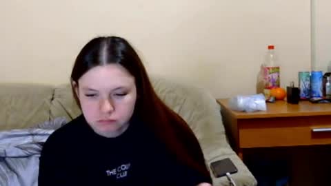 jessicaholland1 online show from April 2026 06:43:01 PM