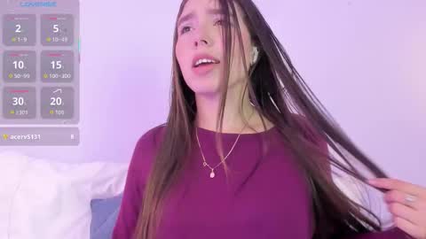 Jessica online show from October 2025 01:52:01 PM