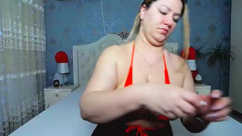 Snapshot of jessicalove20 chatting on March 2025 04:24:02 AM single mommy online show from March 2025 04:24:02 AM