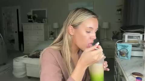 Jessica Parker online show from November 2025 07:46:01 PM