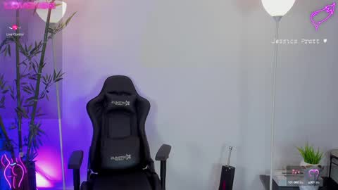  Jessica Pratt  IG jessicaxpratt online show from February 2025 11:04:02 PM