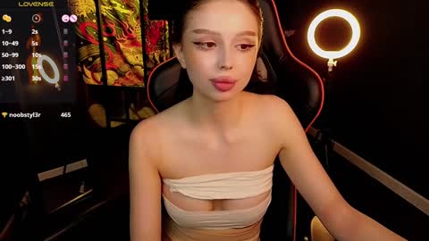 Snapshot of jessie_johns chatting on January 2025 06:45:02 PM jessie_johns online show from January 2025 06:45:02 PM