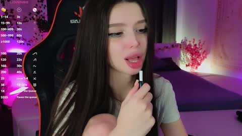 Snapshot of jessie_johns chatting on February 2025 04:09:02 PM jessie_johns online show from February 2025 04:09:02 PM