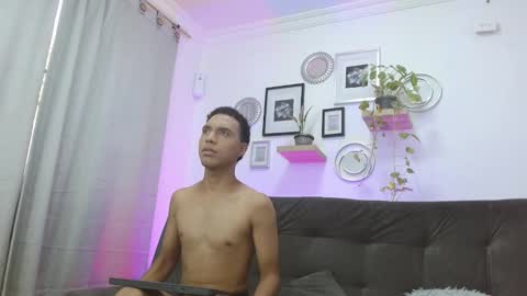 jessiel online show from September 2025 07:14:02 PM