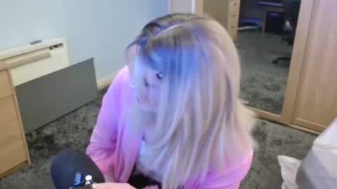 Jessiessicaxx online show from January 2025 07:49:01 PM