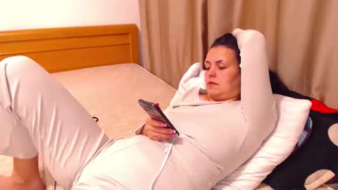 jessiestar3 online show from April 2026 11:59:01 PM