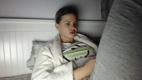 jessieryan online show from November 2025 02:12:02 AM