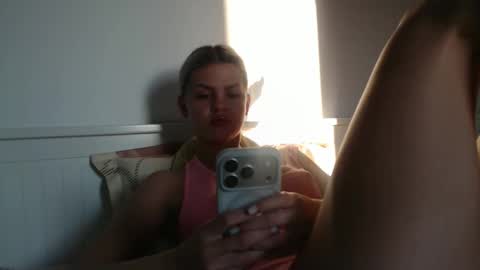 Snapshot of jessiexryan chatting on April 2026 03:53:01 AM jessieryan online show from April 2026 03:53:01 AM