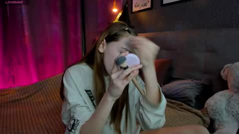 Jessie online show from October 2025 08:49:01 AM