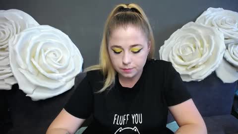 Jess online show from September 2025 07:08:01 AM