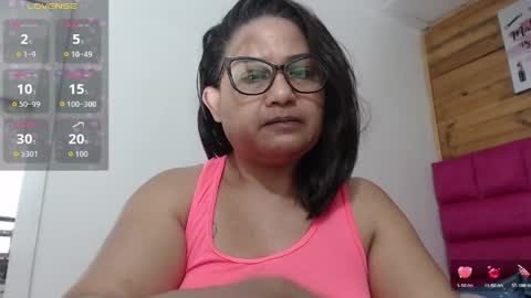 Snapshot of jessikahorny chatting on May 2026 10:43:02 AM paola online show from May 2026 10:43:02 AM