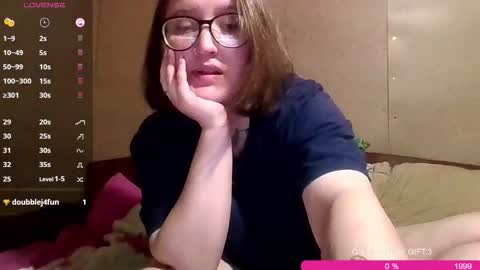 Snapshot of jessystoune1 chatting on September 2025 06:55:01 PM Bye everyone i cant see any reason to stay here wish u luck online show from September 2025 06:55:01 PM