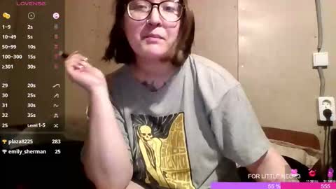 Snapshot of jessystoune1 chatting on October 2025 07:09:01 AM Bye everyone i cant see any reason to stay here wish u luck online show from October 2025 07:09:01 AM