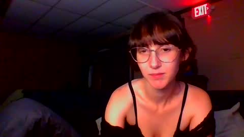jessystrings online show from July 2026 06:40:01 AM
