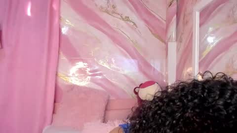 Jessy online show from September 2025 01:46:01 PM