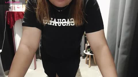 jesy_001 online show from October 2025 10:28:02 AM