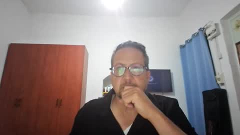 jewbitch1 online show from October 2025 02:17:01 AM