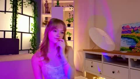 Gwen online show from March 2026 09:40:01 PM