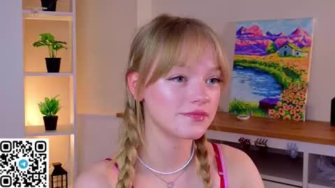 Gwen online show from March 2026 08:24:01 PM