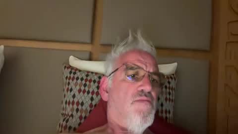 jewlronny online show from February 2026 09:44:02 PM