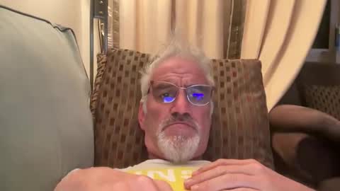 jewlronny online show from March 2026 06:34:02 PM